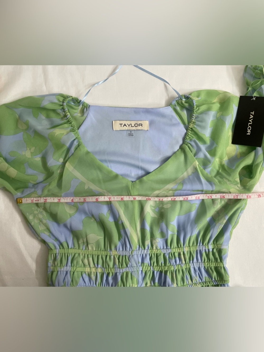 Taylor Chiffon Pastel Mint & Lilac Floral V-Neck Maxi Dress Long Sleeve Size 4 - Picture 9 of 14